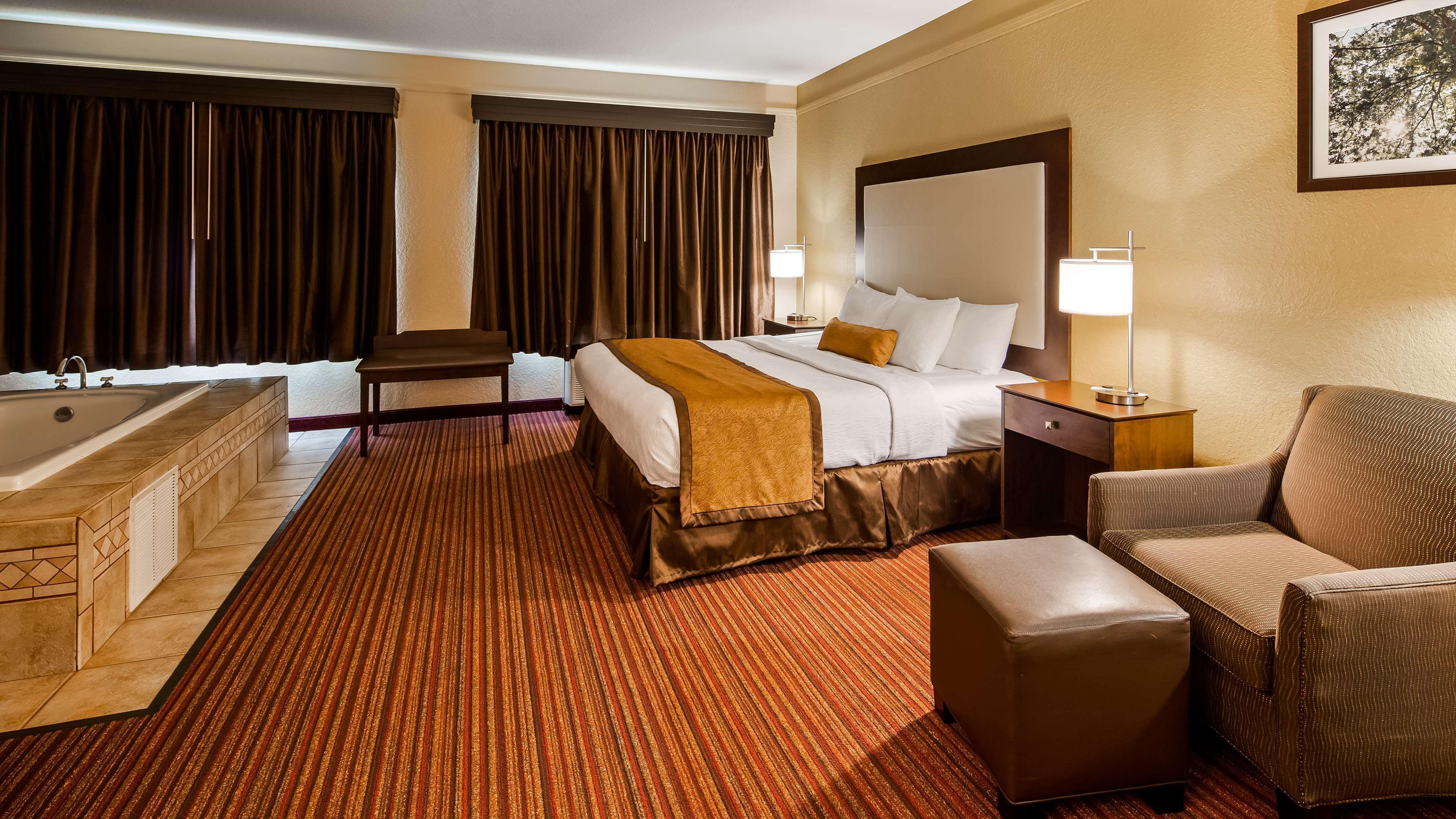 Best Western Plus Strawberry Inn & Suites Knoxville Ngoại thất bức ảnh